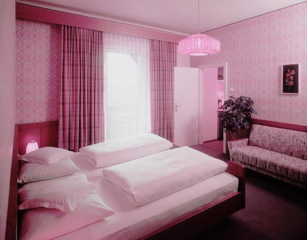 Plonerhof Villa Lagundo Room photo