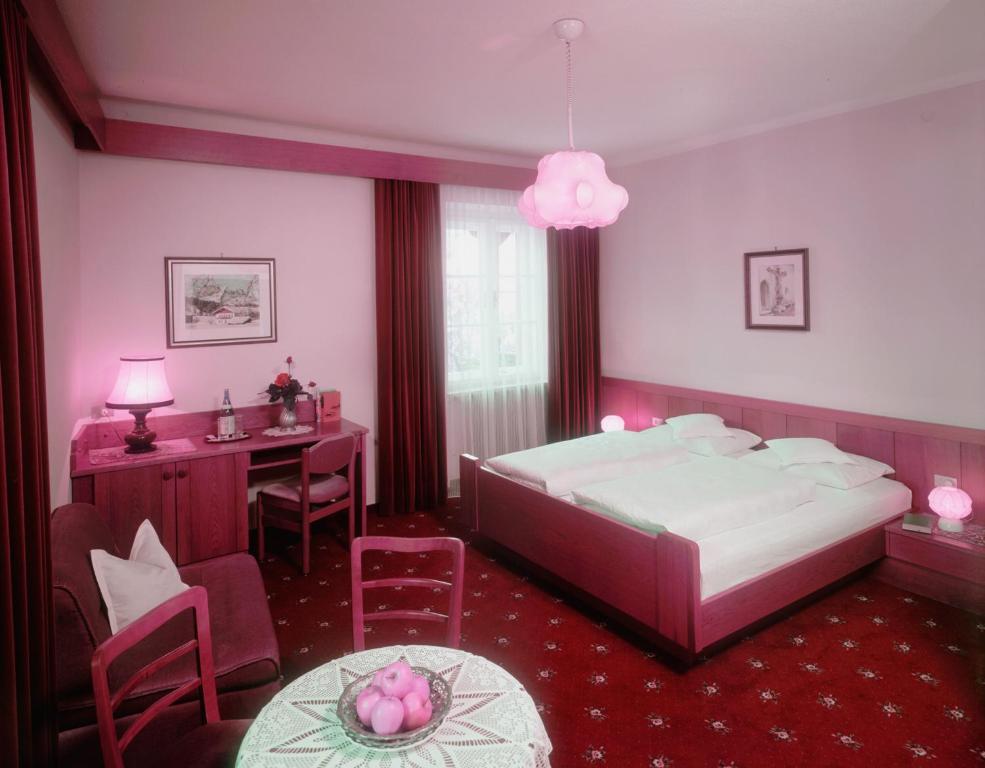 Plonerhof Villa Lagundo Room photo